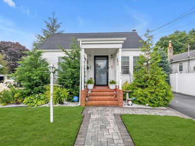 634 S 4th Street, Lindenhurst, NY, 11757