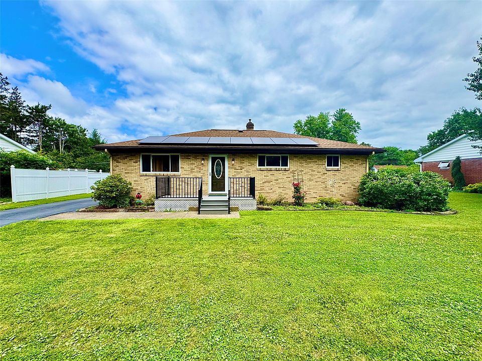 1st image of 1084 Woodmont Dr