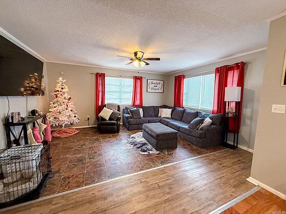 3rd image of 481 Poplar St