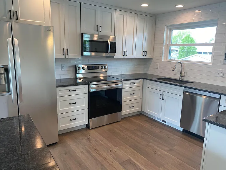 6196 S 725 E — Photo 2