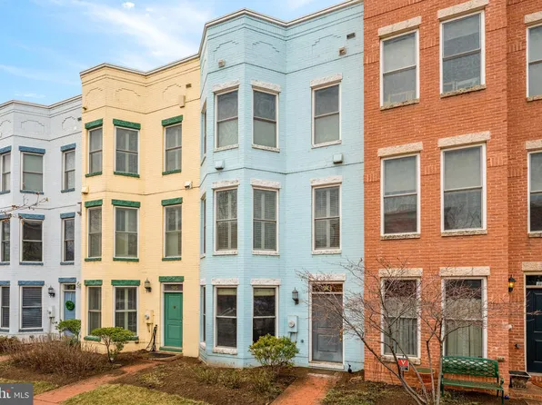 913 4th St SE, Washington, DC 20003