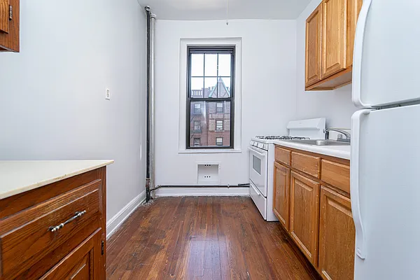 Rented by Modern Spaces | media 13