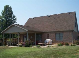 712 Larue Rd, Henderson, KY 42420