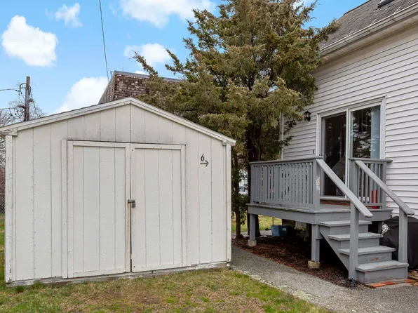 6 Wallace Avenue, Buzzards Bay, MA 02532