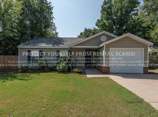 3161 W Oakfield St, Fayetteville, AR 72704