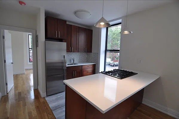 Rented by Bohemia Realty Group | media 26