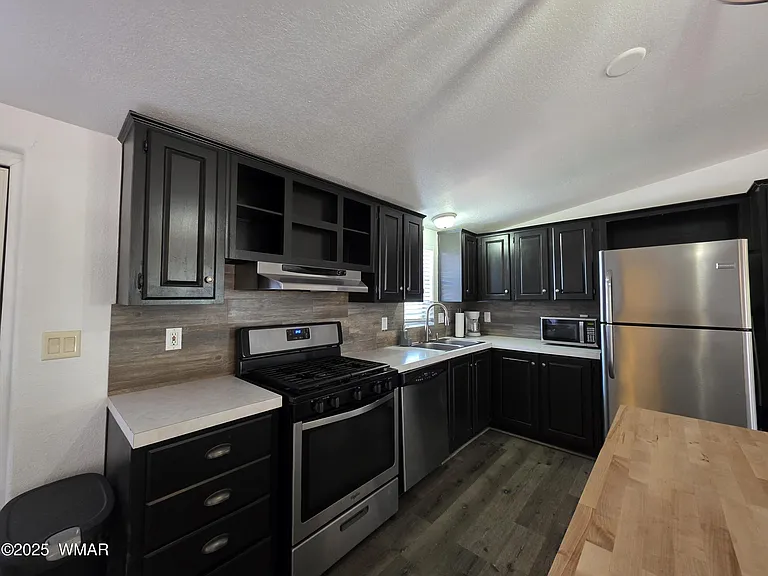 8028 Well Rd — Photo 6