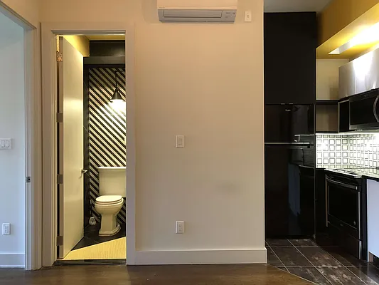 Rented by TheLocals LLC | media 35