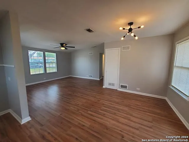 654 Santa Monica St — Photo 10