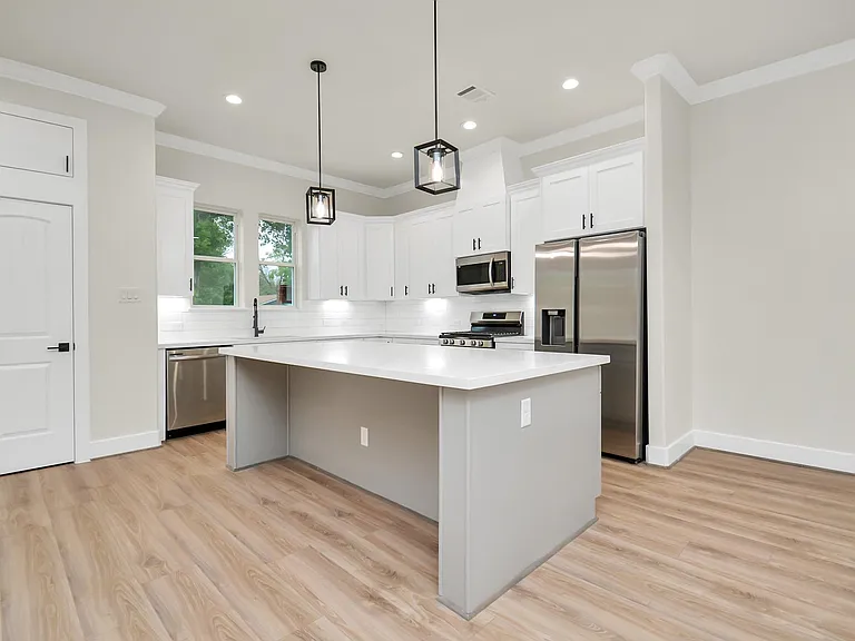 3039 Gray St — Photo 17