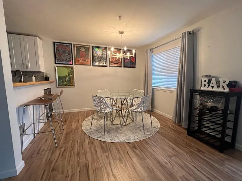 3 bed, $1,250 — Photo 2