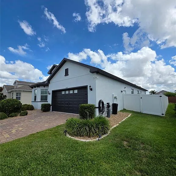 16804 Meadows St — Photo 3