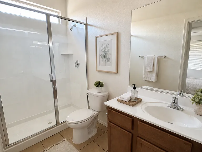 Junior Suite Bathroom