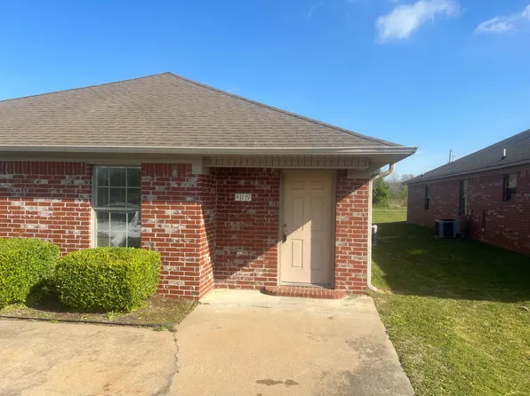 407-409 Middle Rd, Conway, AR 72032