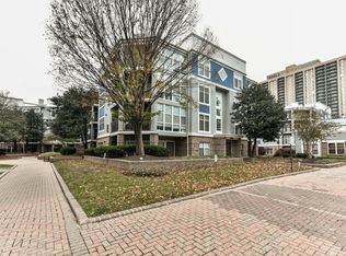 5565 Seminary Rd APT 403, Falls Church, VA 22041