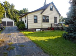 329 Franklin St, Genoa City, WI 53128