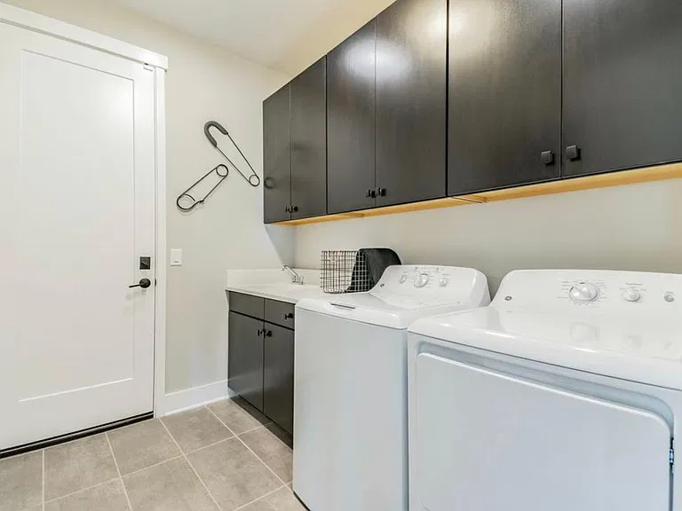 3668 Quiet Dr — Photo 23