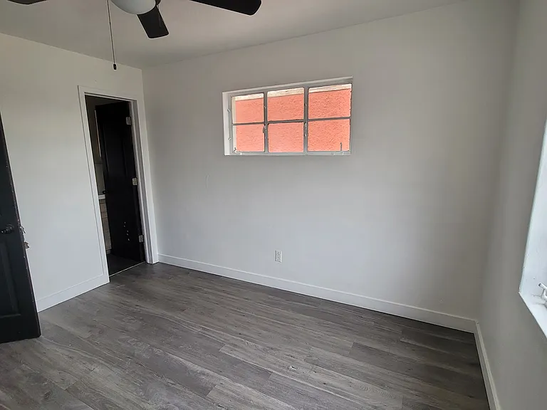 2513 Louisville Ave — Photo 15