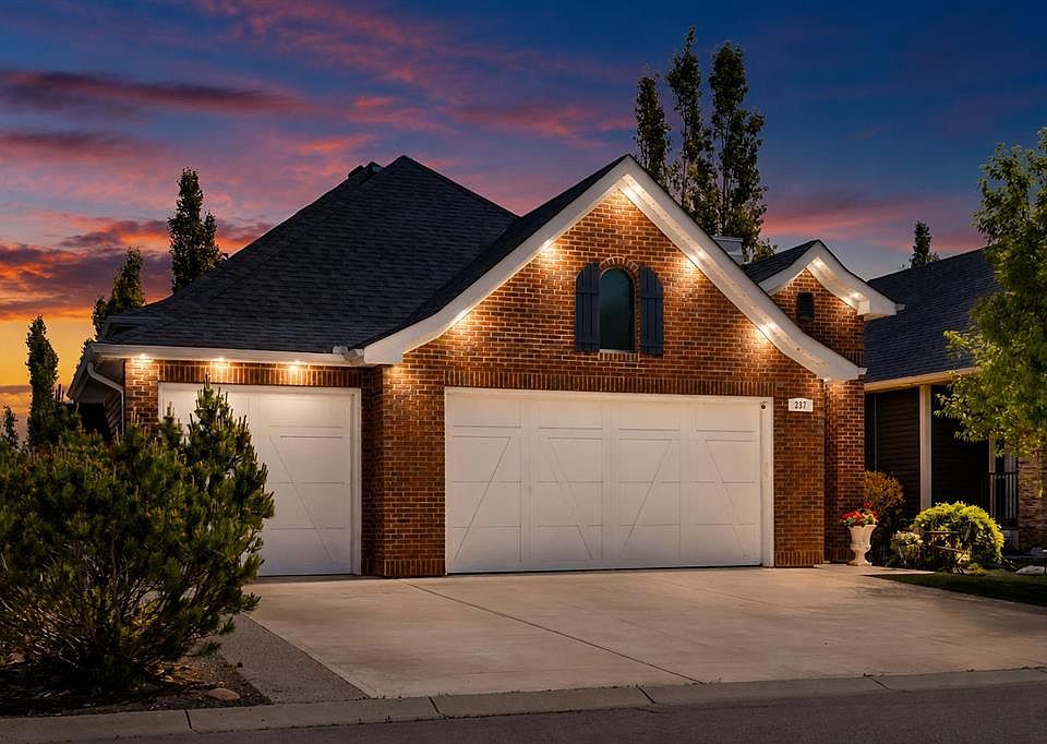 1st image of 237 W Aspenmere Cir