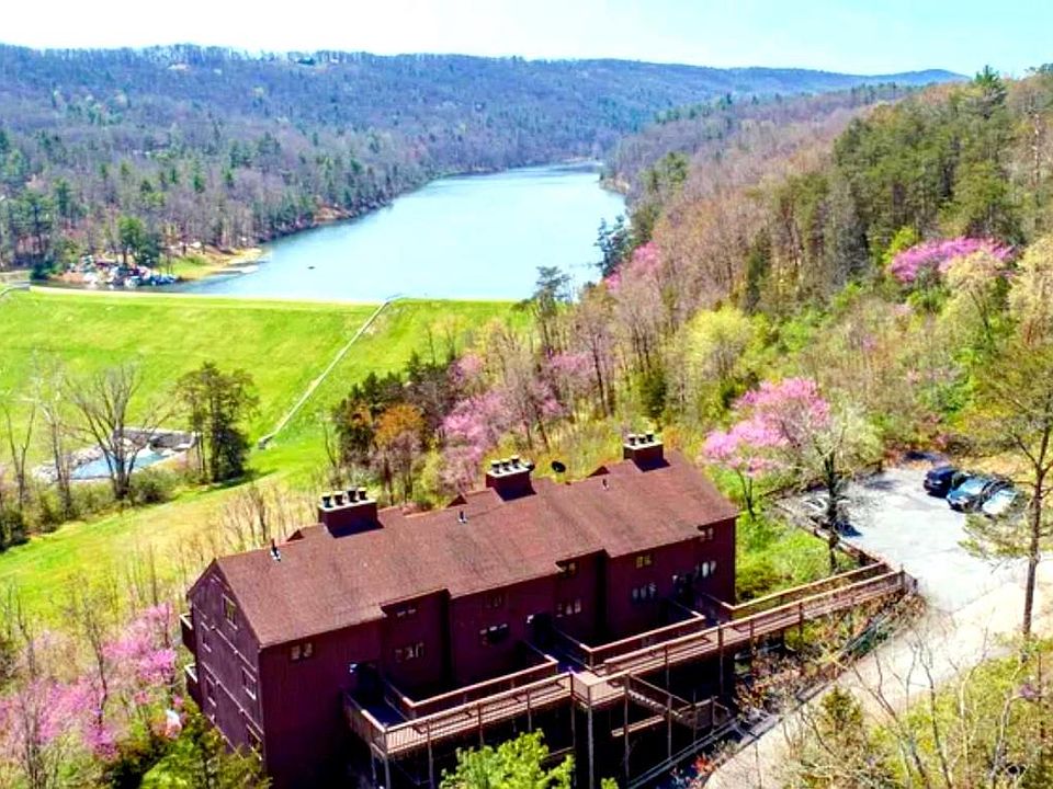 1st image of 426 The Hill Rd #30A-30