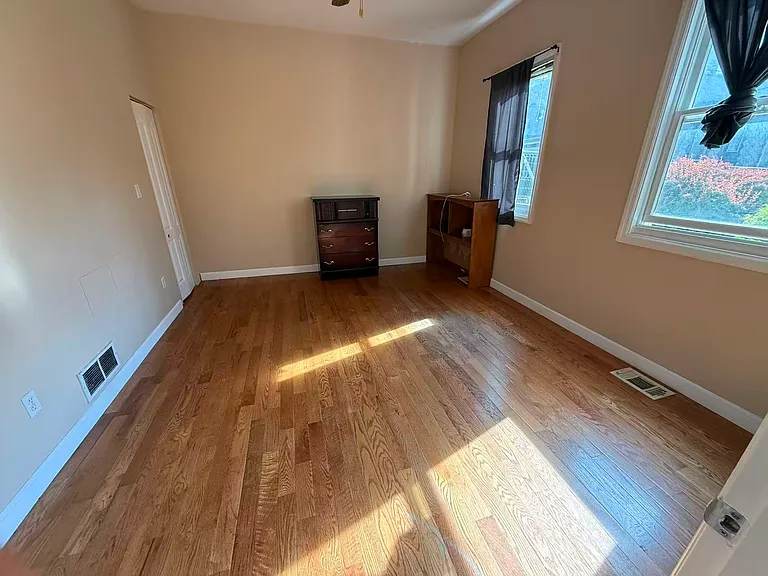 125 S 12th St #1-A125-STREET12 — Photo 7