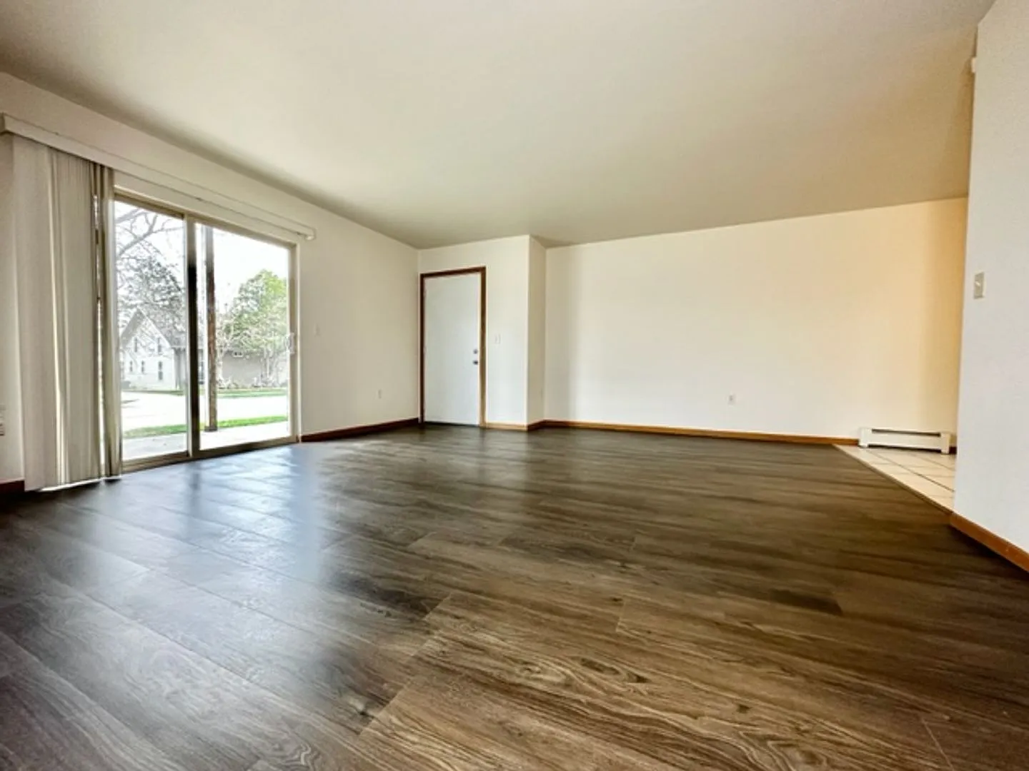 225 Fort Howard Ave — Photo 1