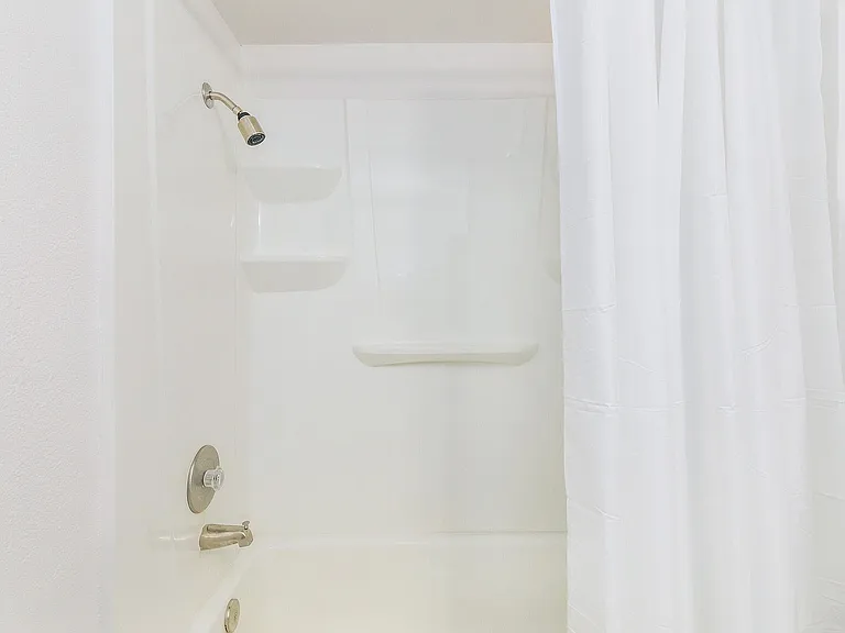 2 BED 2 BATH