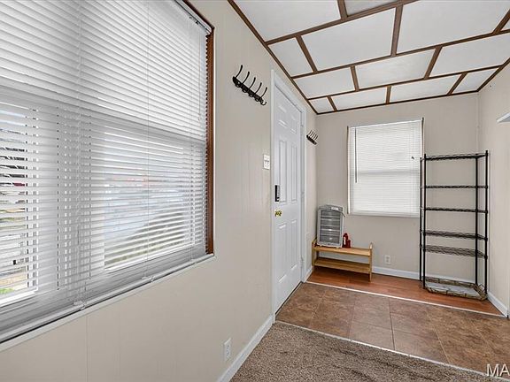 5th image of 307 Vida Ave