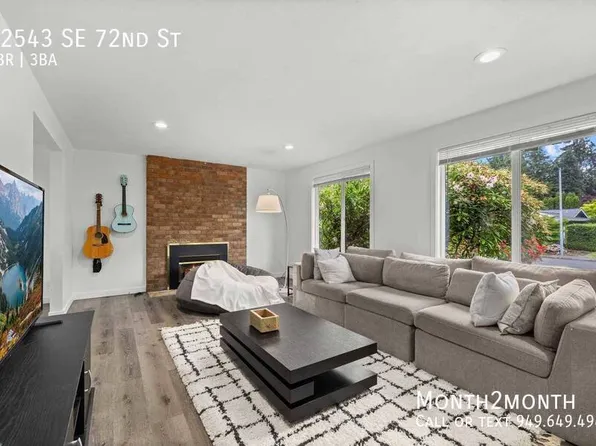 12543 SE 72nd St, Renton, WA 98056