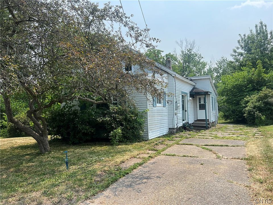 1st image of 303 1st St
