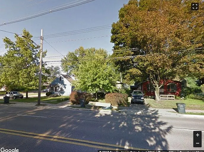 515 N Hagadorn Rd