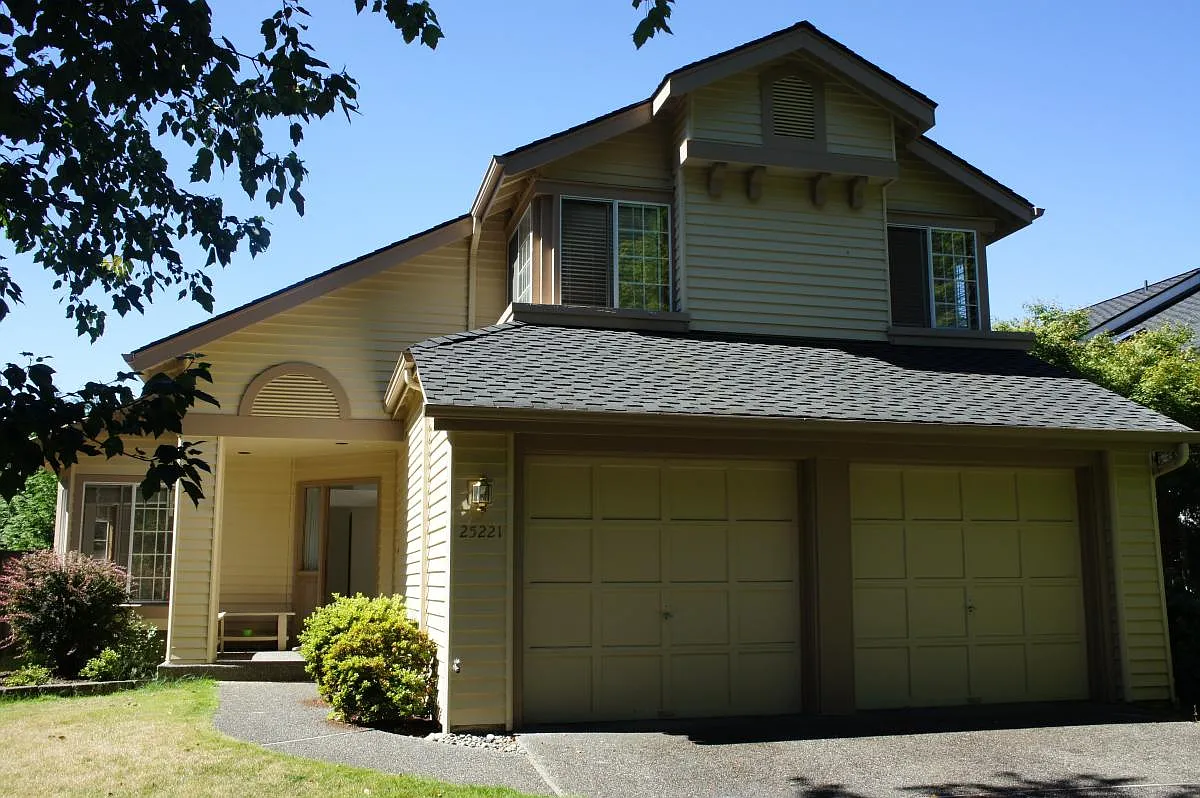 25221 SE 35th Street — Photo 4