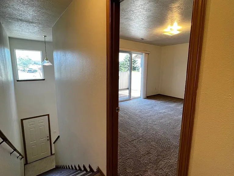 5503 Glenridge Way — Photo 13