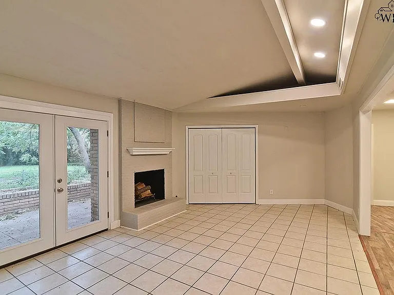 2607 Chase Dr — Photo 9