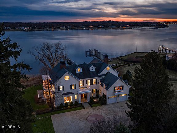 3rd image of 734 Navesink River Road