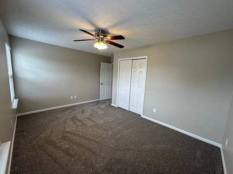 3929 Pinoak View Ct — Photo 23