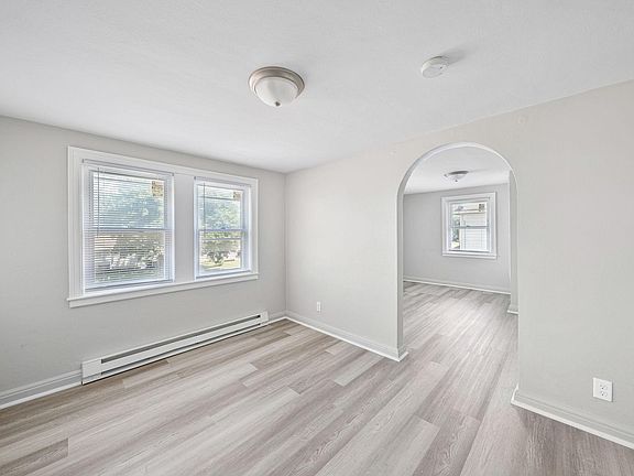 2nd image of 3306 Mishawaka Ave #3308-5