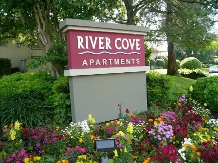 Primary Photo - River Cove