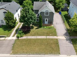 26 Brock St, Halton Hills, ON L7J 1N2