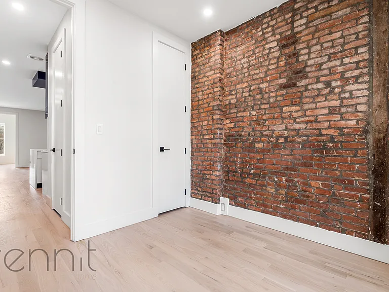 893 4th Ave #3L — Photo 6