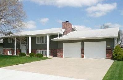 336 N 25th St Beatrice NE 68310 Zillow