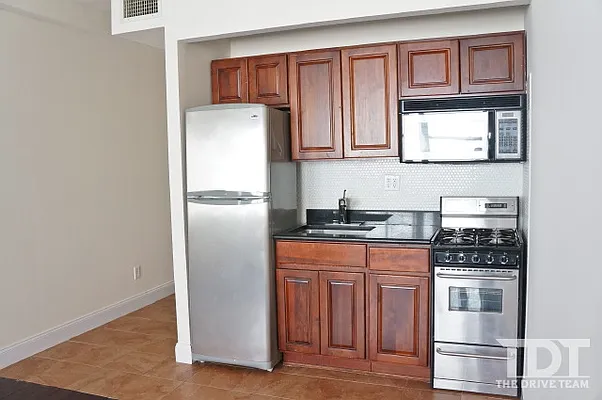 Rented by J Misrahi Realty Corp | media 18