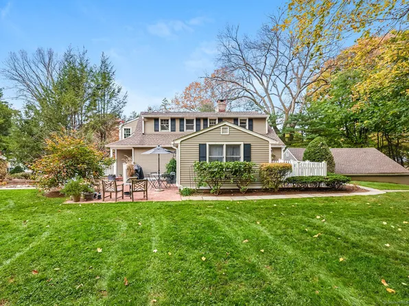 14 Cross Highway #D, Westport, CT 06880