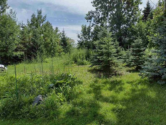 2nd image of 2513 Oakcrest Dr