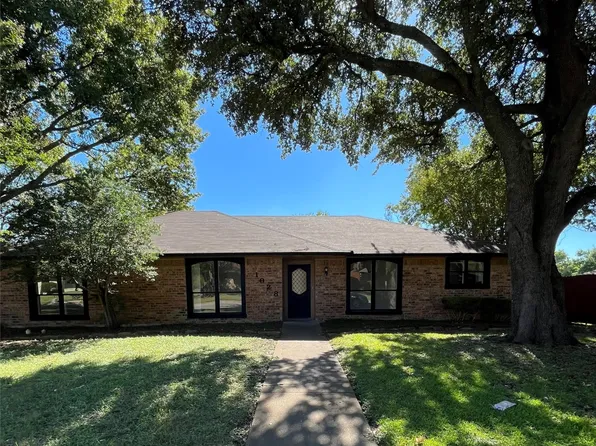 1028 Briarwood Ln, Desoto, TX 75115