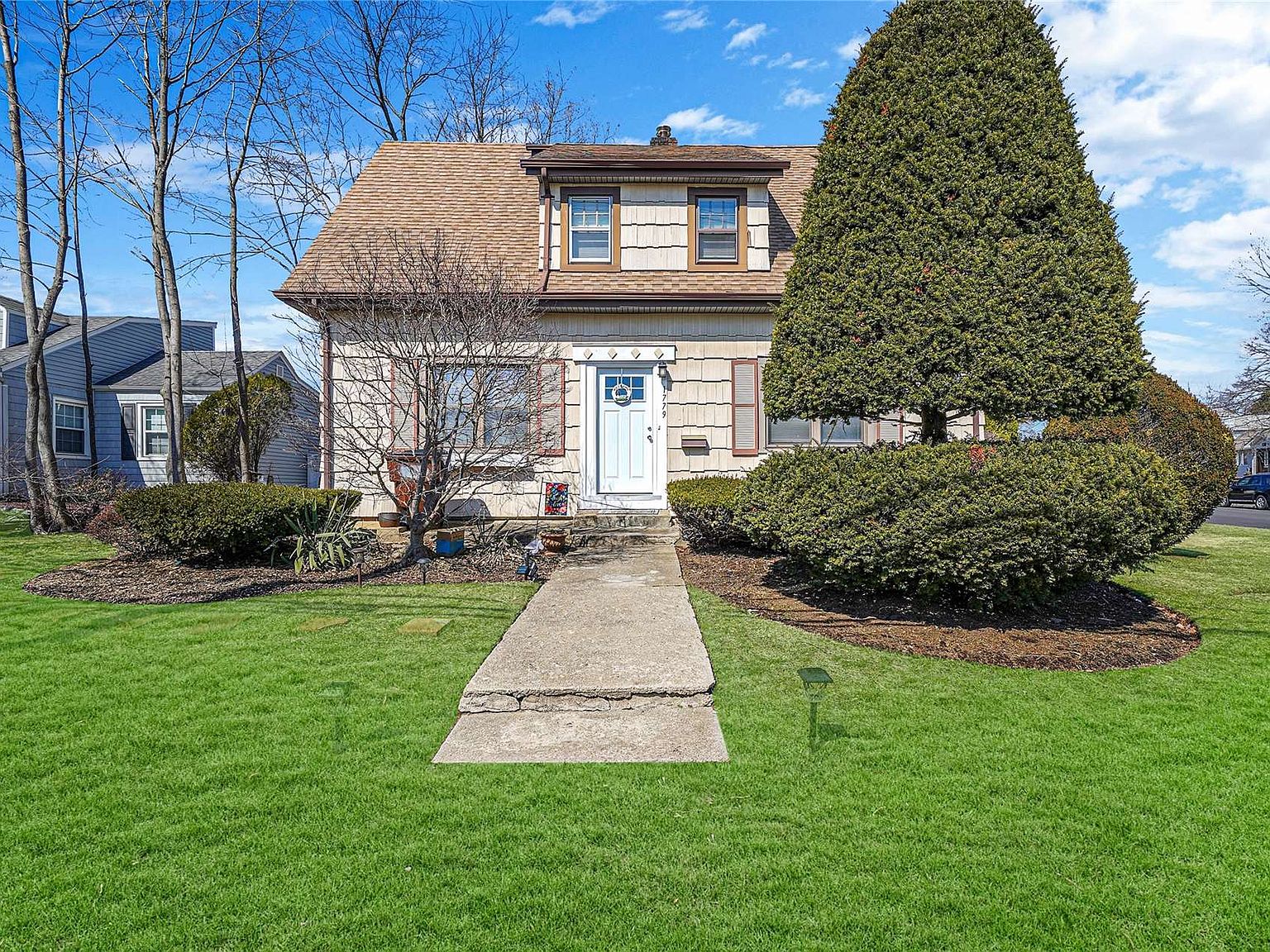 1779 Glenmore Avenue, East Meadow, NY 11554 Zillow