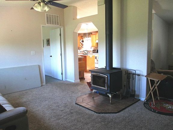 5th image of 22608 Cedarview Dr E