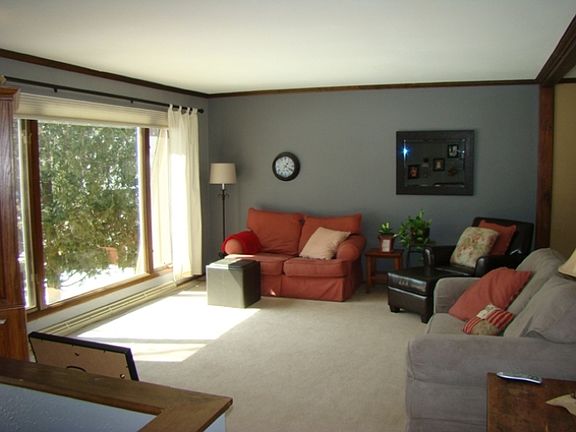 2nd image of 2821 Hobnail Ct