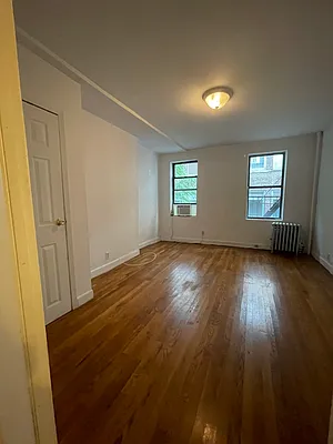 Rented by Peter R. Hungerford, LREB | media 6