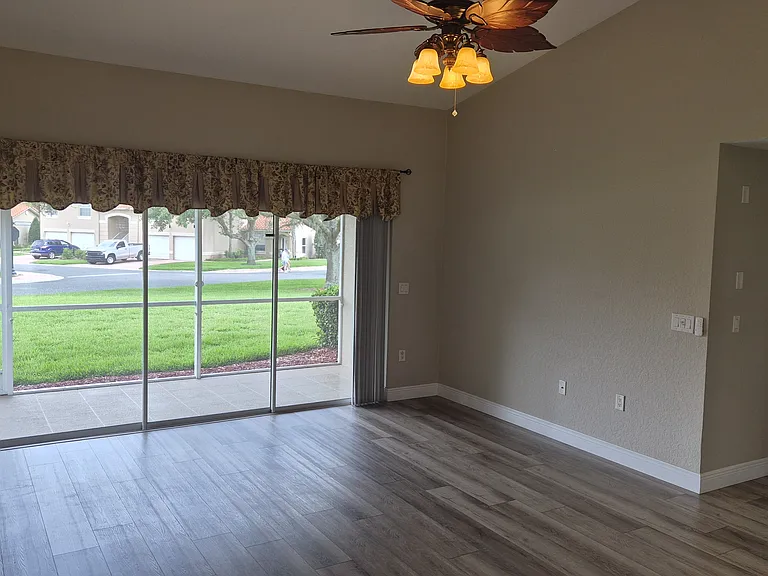 5281 Bowline Ct — Photo 2